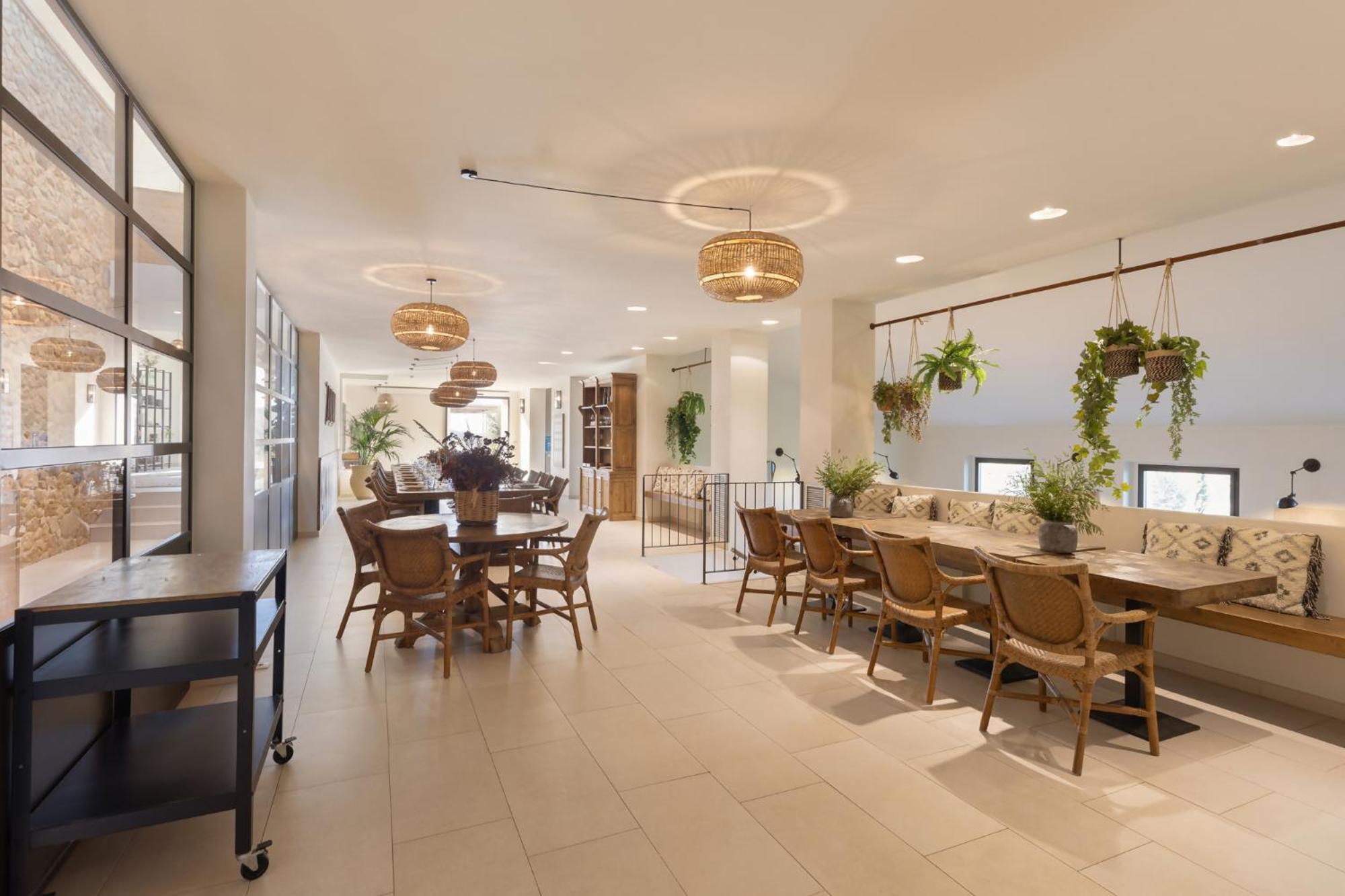 Can Bufi Espectacular Casa Con Piscina Interior 利亚戈斯特拉 外观 照片