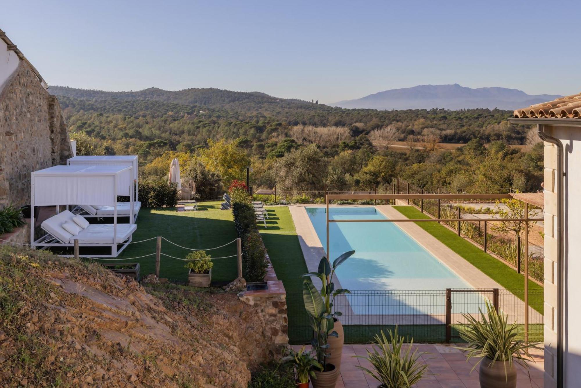 Can Bufi Espectacular Casa Con Piscina Interior 利亚戈斯特拉 外观 照片