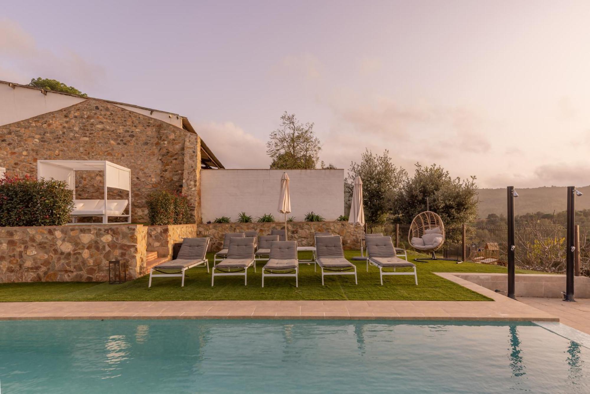 Can Bufi Espectacular Casa Con Piscina Interior 利亚戈斯特拉 外观 照片