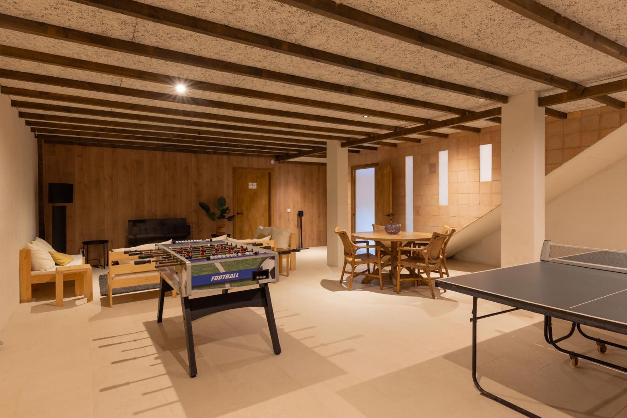 Can Bufi Espectacular Casa Con Piscina Interior 利亚戈斯特拉 外观 照片
